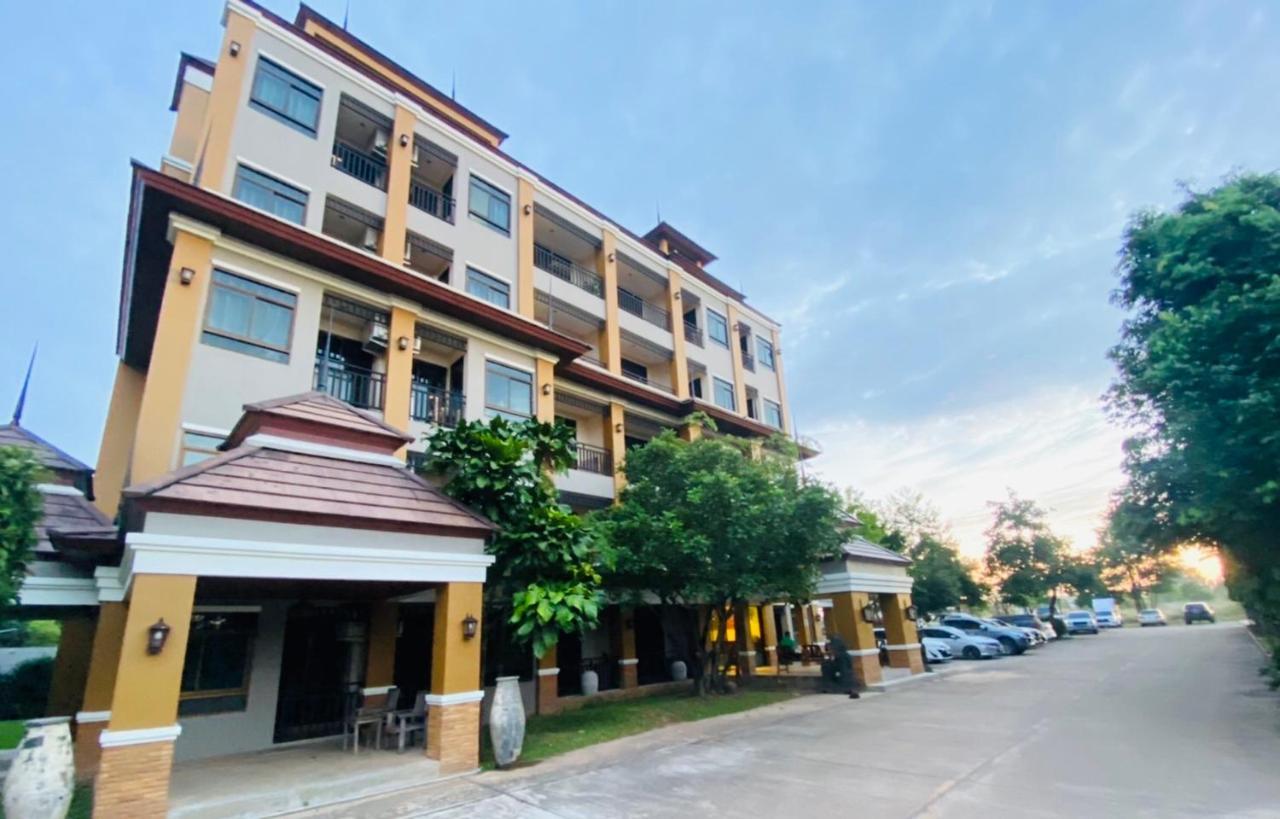 The Green Residence 304 Si Maha Phot Экстерьер фото